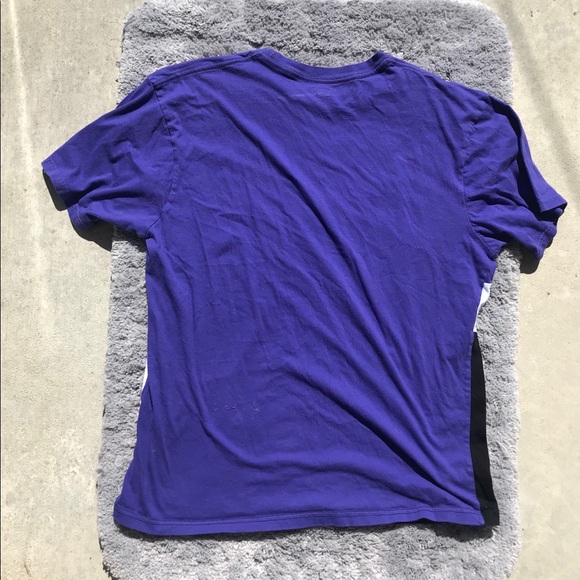 Colour-block T-Shirt - Picture 2 of 3